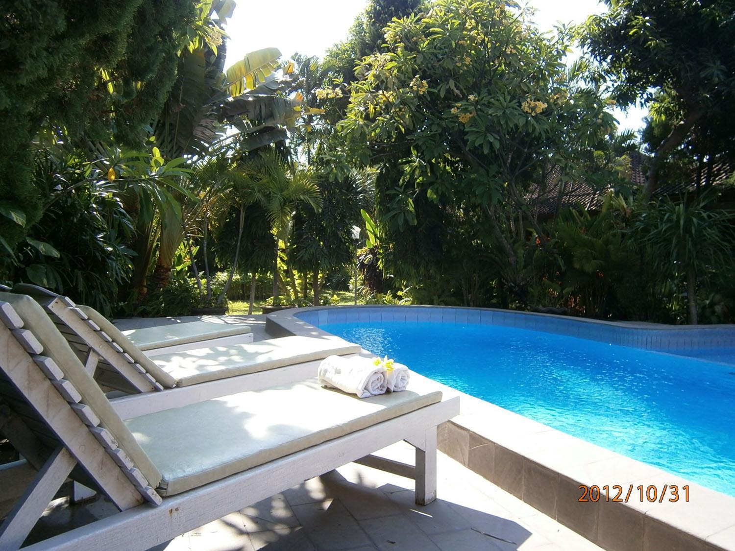 Adus Beach Inn Legian Dış mekan fotoğraf