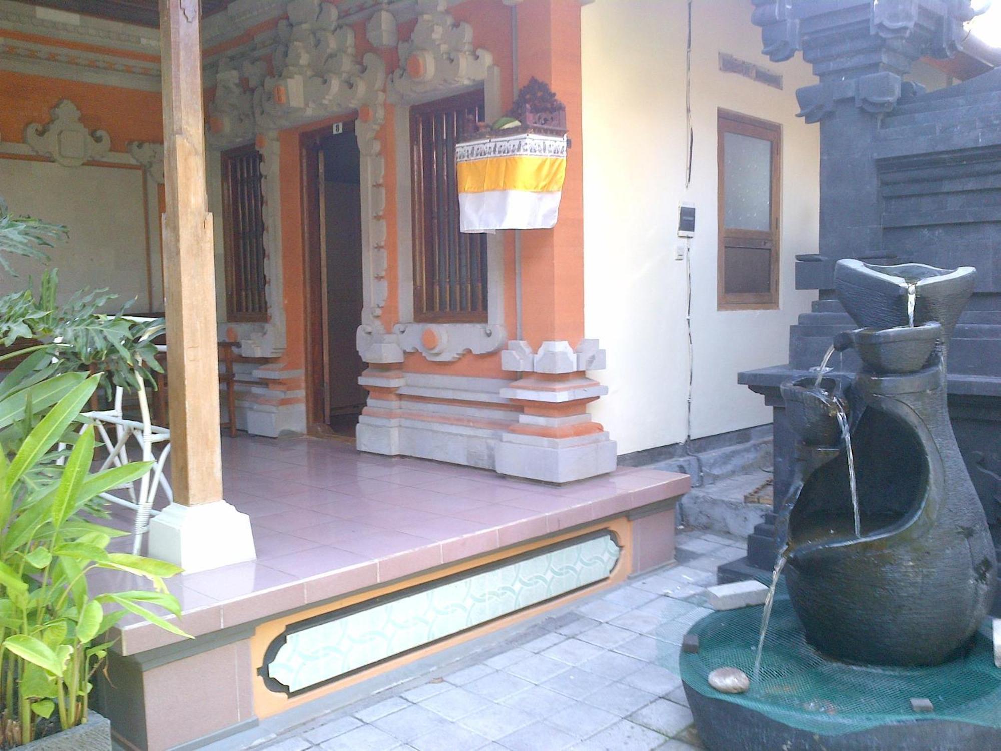 Adus Beach Inn Legian Dış mekan fotoğraf