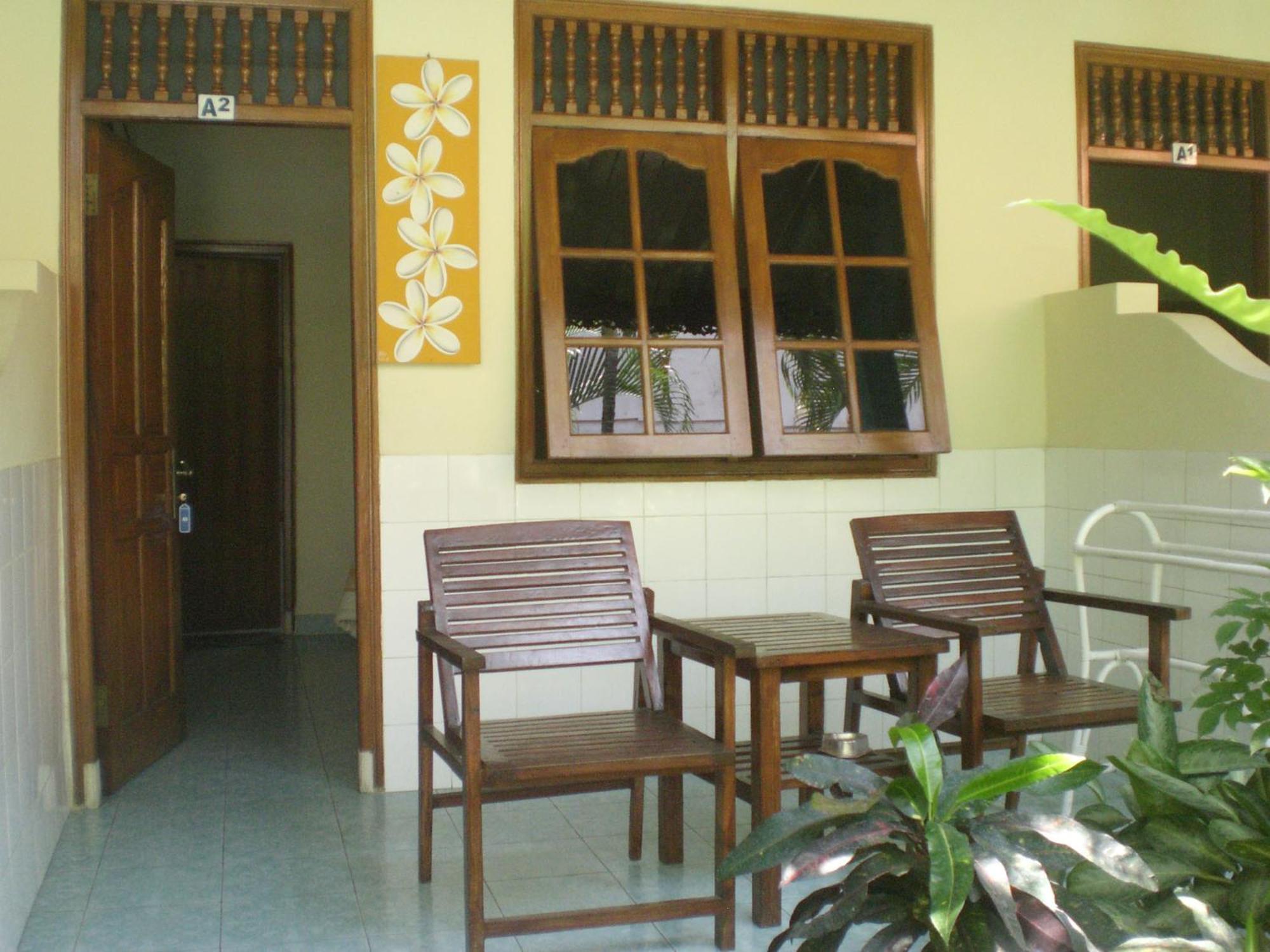 Adus Beach Inn Legian Dış mekan fotoğraf