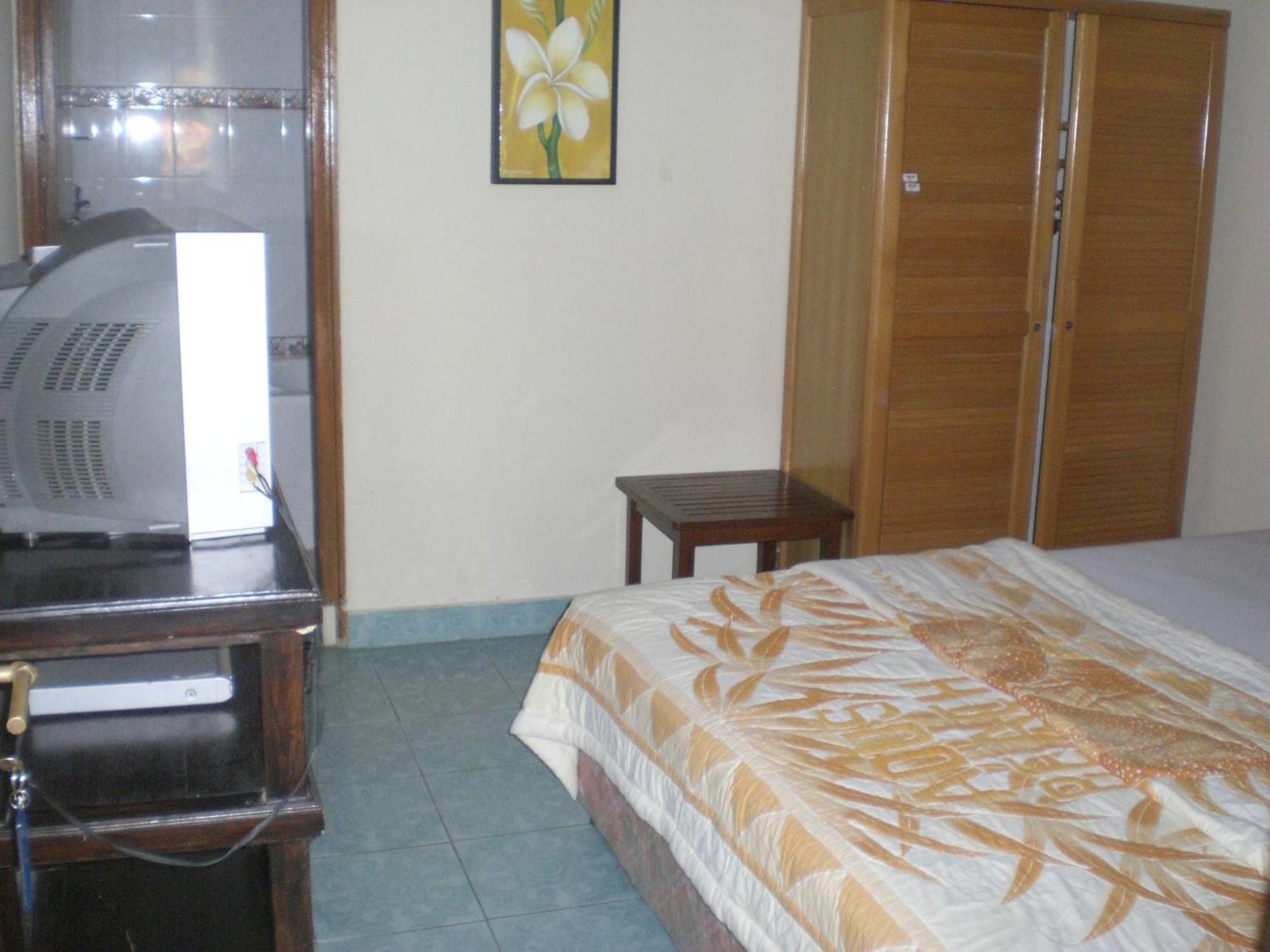 Adus Beach Inn Legian Dış mekan fotoğraf