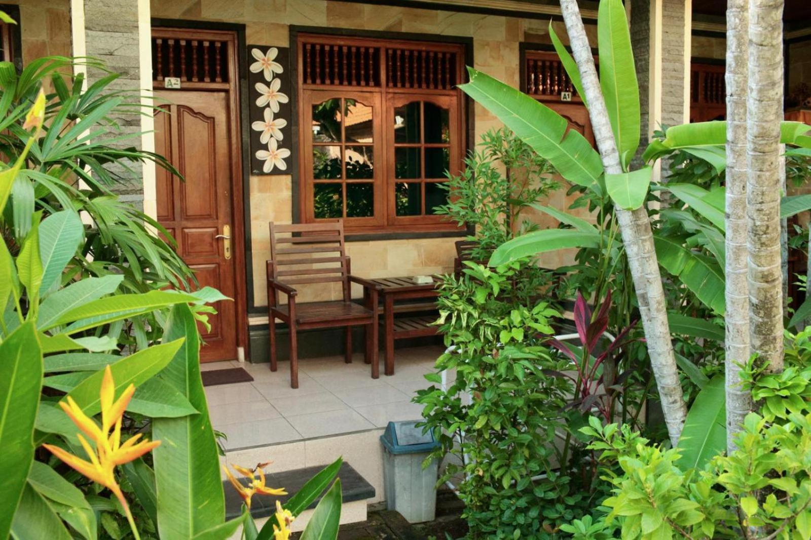 Adus Beach Inn Legian Dış mekan fotoğraf