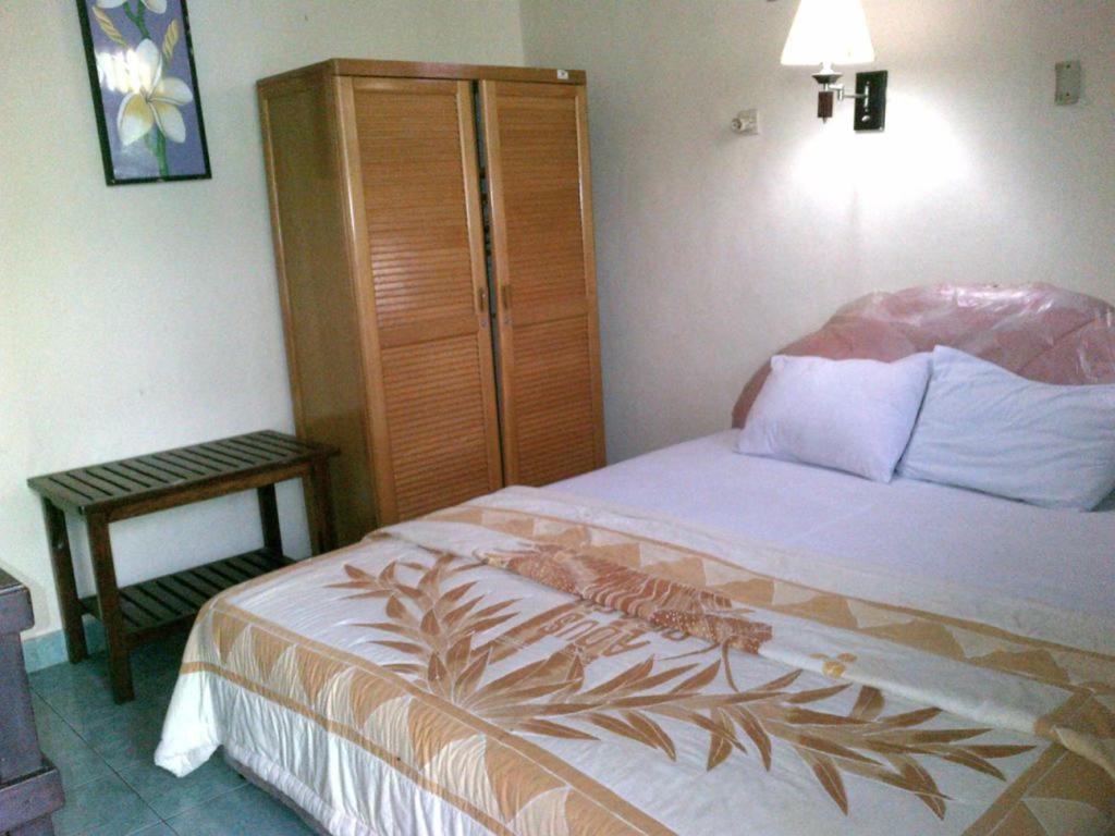 Adus Beach Inn Legian Oda fotoğraf